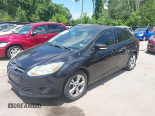 2013 Ford Focus SE z VIN 1FADP3F25DL262680, wystawiony jako IAAI lot #42682392 z przebiegiem 198 878 mil mil oraz . Historia ofert i sprzedaży dostępna na DreamBid. Obrazek 2.