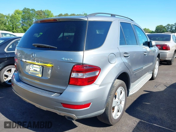 2010 Mercedes-Benz M 350 with VIN 4JGBB8GBXAA563623, listed as a IAAI auction lot 42188581 with 149,568 mi miles and . Bid and sale history available at DreamBid. Image 4.