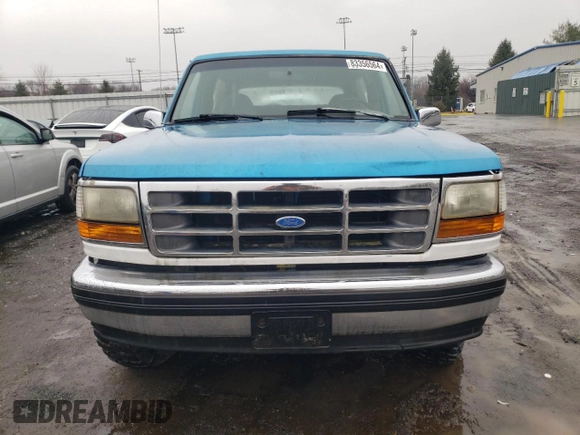1994 Ford Bronco Custom with VIN 1FMEU15H9RLB43857, listed as a Copart auction lot 83356564 with 176,648 mi miles and Clean Title. Bid and sale history available at DreamBid. Image 5.