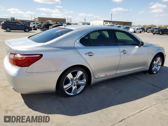 2011 Lexus LS 460 z VIN JTHBL5EF2B5102883, wystawiony jako Copart lot #49342705 z przebiegiem 94 082 mil mil oraz Czysty tytuł • Clean title. Historia ofert i sprzedaży dostępna na DreamBid. Obrazek 3.