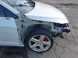 2020 Volkswagen GTI S с VIN 3VW5T7AU3LM006025, выставлен на аукционе IAAI как лот 41833569 с пробегом 73 979 миль миль и . История ставок и продаж доступна на DreamBid. Изображение 18.