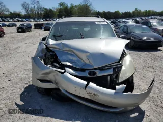 2010 Toyota Sienna CE with VIN 5TDKK4CC1AS314013, listed as a Copart auction lot 51996115 with 228,763 mi miles and Clean Title. Bid and sale history available at DreamBid. Image 5.