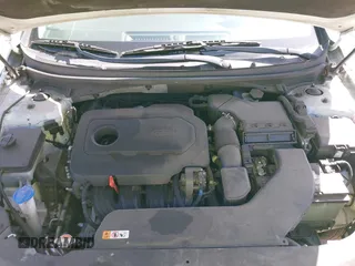 2017 Hyundai Sonata 2.4L with VIN 5NPE24AF6HH565572, listed as a IAAI auction lot 41968741 with Not Provided miles and . Bid and sale history available at carsss.com. Image 10.