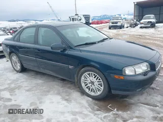 1999 Volvo S80 with VIN YV1TS90D5X1014909, listed as a IAAI auction lot 41644130 with 127,240 mi miles. Bid and sale history available at carsss.com. Image 1.