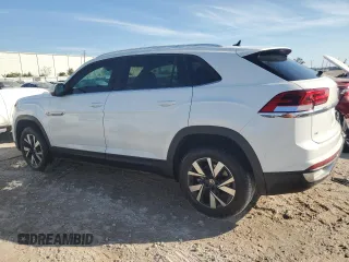 2023 Volkswagen Atlas SE z VIN 1V2DC2CA5PC214689, wystawiony jako Copart lot #77497274 z przebiegiem 29 838 mil mil oraz Nie do naprawy • Non repairable. Historia ofert i sprzedaży dostępna na DreamBid. Obrazek 2.