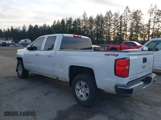 2018 Chevrolet Silverado 1500 LT with VIN 1GCVKREH9JZ188789, listed as a IAAI auction lot 41580133 with 63,322 mi miles. Bid and sale history available at carsss.com. Image 3.