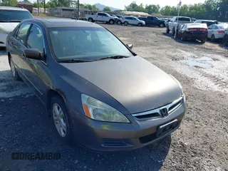 2007 Honda Accord EX с VIN 1HGCM56787A033983, выставлен на аукционе IAAI как лот 42486551 с пробегом 140 829 миль миль и . История ставок и продаж доступна на DreamBid. Изображение 1.