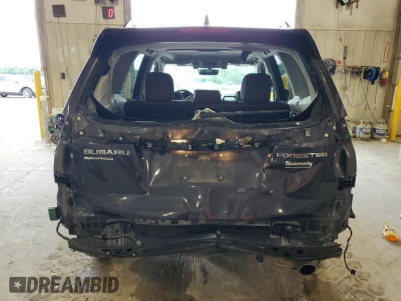2018 Subaru Forester Touring z VIN JF2SJAWC6JH592411, wystawiony jako Copart lot #57876965 z przebiegiem 62 456 mil mil oraz Szkoda całkowita • Salvage title. Historia ofert i sprzedaży dostępna na DreamBid. Obrazek 6.