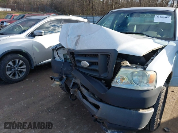 2008 Ford F-150 XL with VIN 1FTRF14W28KD60252, listed as a IAAI auction lot 41207864 with 205,993 mi miles. Bid and sale history available at carsss.com. Image 6.