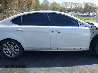 2015 Kia Cadenza Premium z VIN KNALN4D71F5192616, wystawiony jako IAAI lot #41924933 z przebiegiem 196 108 mil mil oraz . Historia ofert i sprzedaży dostępna na DreamBid. Obrazek 14.
