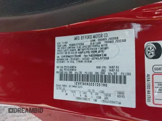 2005 Ford Mustang Deluxe z VIN 1ZVFT80N355125190, wystawiony jako IAAI lot #42444745 z przebiegiem 127 440 mil mil oraz . Historia ofert i sprzedaży dostępna na DreamBid. Obrazek 9.