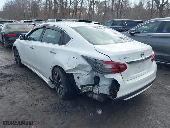 2018 Nissan Altima 2.5 SV with VIN 1N4AL3AP5JC170904, listed as a IAAI auction lot 41621502 with 115,674 mi miles. Bid and sale history available at carsss.com. Image 6.