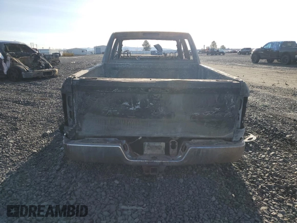 2013 Ram 2500 Tradesman z VIN 3C6UR5CL3DG518042, wystawiony jako Copart lot #49459335 z przebiegiem Nie podano mil oraz Szkoda całkowita • Salvage title. Historia ofert i sprzedaży dostępna na DreamBid. Obrazek 6.