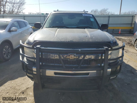 2010 Chevrolet Silverado 1500 LT with VIN 3GCRKSE32AG180465, listed as a Copart auction lot 48668995 with 155,285 mi miles and Clean Title. Bid and sale history available at carsss.com. Image 5.