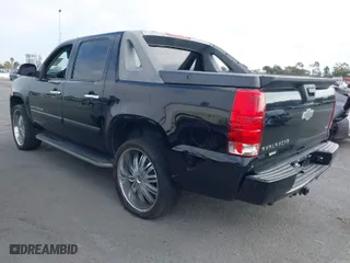 2008 Chevrolet Avalanche LTZ with VIN 3GNEC12038G146276, listed as a IAAI auction lot 40596759 with 1 mi miles. Bid and sale history available at carsss.com. Image 3.