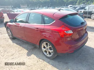 2014 Ford Focus Titanium z VIN 1FADP3N22EL381967, wystawiony jako IAAI lot #42782495 z przebiegiem 160 503 mil mil oraz . Historia ofert i sprzedaży dostępna na DreamBid. Obrazek 3.