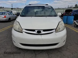 2010 Toyota Sienna XLE с VIN 5TDDK4CC5AS029985, выставлен на аукционе Copart как лот 84182164 с пробегом 232 460 миль миль и Списание • Salvage title. История ставок и продаж доступна на DreamBid. Изображение 5.