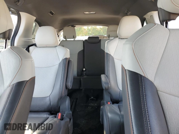 2021 Toyota Sienna XLE with VIN 5TDGSKFC6MS037515, listed as a Copart auction lot 77397944 with 71,034 mi miles and Clean Title. Bid and sale history available at carsss.com. Image 10.