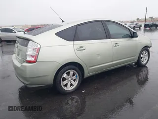2008 Toyota Prius with VIN JTDKB20U983326407, listed as a IAAI auction lot 42192745 with Not Provided miles. Bid and sale history available at carsss.com. Image 4.
