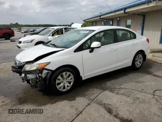 2012 Honda Civic LX z VIN 19XFB2F57CE098877, wystawiony jako Copart lot #56989265 z przebiegiem 136 036 mil mil oraz Szkoda całkowita • Salvage title. Historia ofert i sprzedaży dostępna na DreamBid. Obrazek 1.