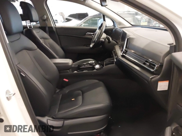 2023 Kia Sportage Hybrid EX with VIN KNDPVCAG7P7081139, listed as a IAAI auction lot 41859785 with 22,722 mi miles. Bid and sale history available at carsss.com. Image 5.