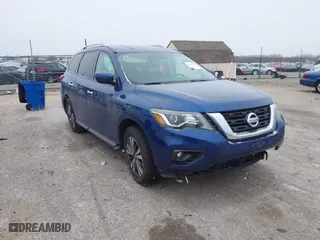 2017 Nissan Pathfinder SV with VIN 5N1DR2MN4HC671184, listed as a IAAI auction lot 41081695 with 86,463 mi miles. Bid and sale history available at carsss.com. Image 1.