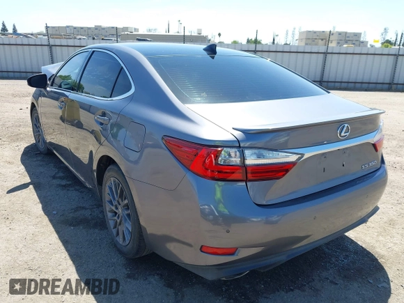 2018 Lexus ES with VIN 58ABK1GG1JU093377, listed as a IAAI auction lot 41980562 with 94,484 mi miles. Bid and sale history available at carsss.com. Image 3.