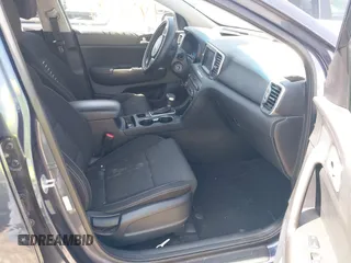 2018 Kia Sportage LX with VIN KNDPMCAC9J7363466, listed as a IAAI auction lot 41841061 with 98,154 mi miles and . Bid and sale history available at DreamBid. Image 5.