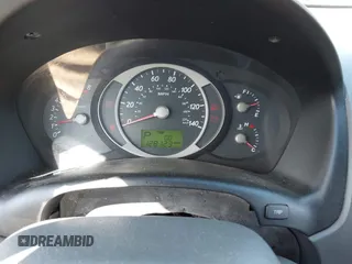 2005 Hyundai Tucson GLS with VIN KM8JN12D35U180615, listed as a IAAI auction lot 42104729 with 128,123 mi miles. Bid and sale history available at carsss.com. Image 7.