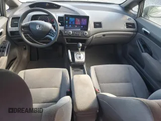 2006 Honda Civic LX z VIN 1HGFA165X6L123586, wystawiony jako Copart lot #54845625 z przebiegiem 105 445 mil mil oraz Szkoda całkowita • Salvage title. Historia ofert i sprzedaży dostępna na DreamBid. Obrazek 8.