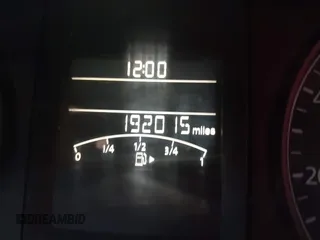 2014 Volkswagen Jetta S z VIN 3VW2K7AJ1EM311148, wystawiony jako IAAI lot #40418942 z przebiegiem 192 015 mil mil oraz . Historia ofert i sprzedaży dostępna na DreamBid. Obrazek 7.