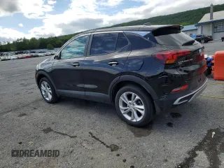 2021 Buick Encore GX Preferred z VIN KL4MMCSL1MB167504, wystawiony jako Copart lot #57316205 z przebiegiem 10 929 mil mil oraz Szkoda całkowita • Salvage title. Historia ofert i sprzedaży dostępna na DreamBid. Obrazek 2.