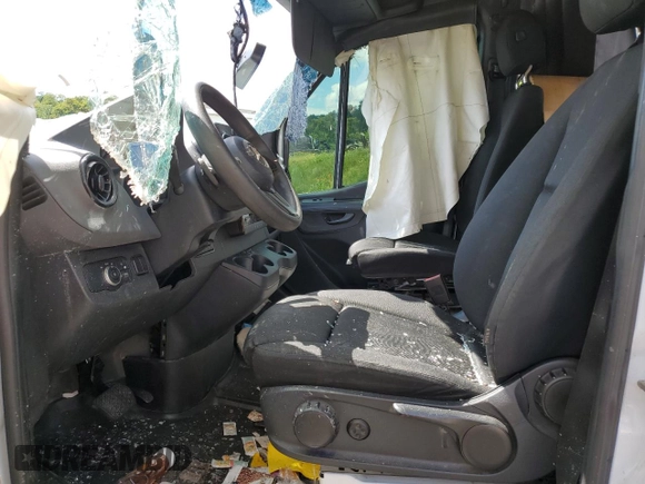 2019 Mercedes-Benz Sprinter Cargo Cargo with VIN W1W4EDHY4KP198942, listed as a Copart auction lot 60164484 with Not Provided miles and Salvage Title. Bid and sale history available at DreamBid. Image 7.