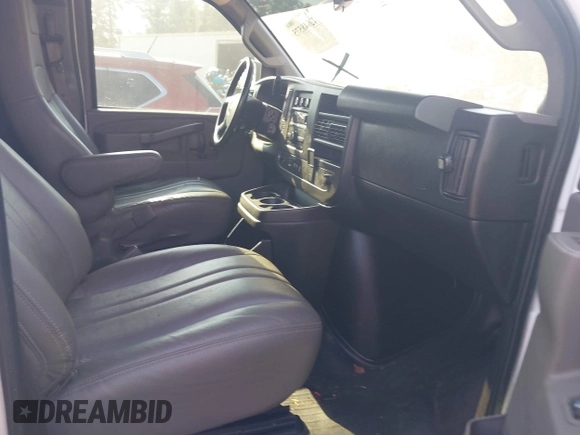 2020 Chevrolet Express Cargo with VIN 1GCWGAFG5L1119726, listed as a IAAI auction lot 42648575 with 127,516 mi miles and . Bid and sale history available at DreamBid. Image 5.