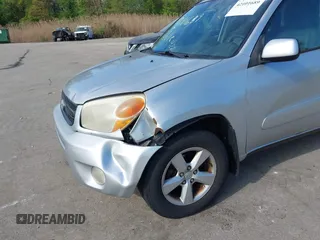 2005 Toyota RAV4 with VIN JTEGD20V750066025, listed as a IAAI auction lot 42101689 with 227,405 mi miles. Bid and sale history available at carsss.com. Image 6.
