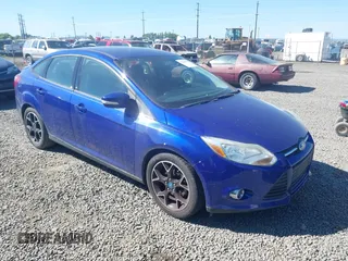 2013 Ford Focus SE z VIN 1FADP3F28DL178210, wystawiony jako IAAI lot #42199073 z przebiegiem 110 542 mil mil oraz . Historia ofert i sprzedaży dostępna na DreamBid. Obrazek 1.