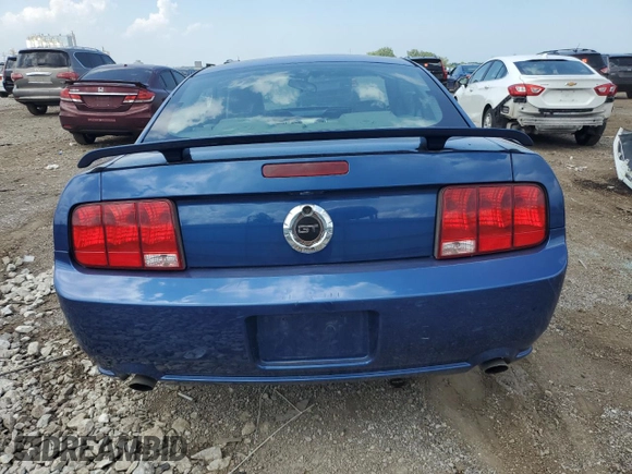 2006 Ford Mustang GT Deluxe z VIN 1ZVHT82H565214308, wystawiony jako Copart lot #62340085 z przebiegiem 183 848 mil mil oraz Szkoda całkowita • Salvage title. Historia ofert i sprzedaży dostępna na DreamBid. Obrazek 6.
