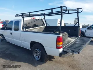2002 GMC Sierra 1500 SLE with VIN 2GTEC19V221181711, listed as a IAAI auction lot 41571536 with 162,296 mi miles. Bid and sale history available at carsss.com. Image 3.