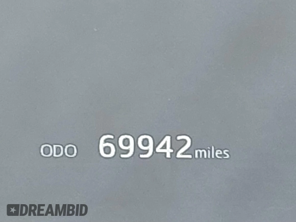 2021 Toyota Prius L Eco z VIN JTDKAMFU1M3149965, wystawiony jako IAAI lot #38641916 z przebiegiem 69 942 mil mil oraz . Historia ofert i sprzedaży dostępna na DreamBid. Obrazek 16.