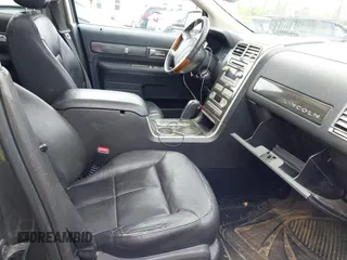 2007 Lincoln MKX with VIN 2LMDU88C07BJ16195, listed as a IAAI auction lot 42085655 with 228,615 mi miles. Bid and sale history available at carsss.com. Image 5.