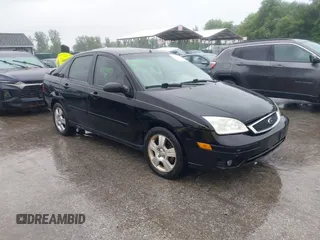 2005 Ford Focus S with VIN 1FAHP34N55W199644, listed as a IAAI auction lot 42351890 with 179,365 mi miles and . Bid and sale history available at DreamBid. Image 1.