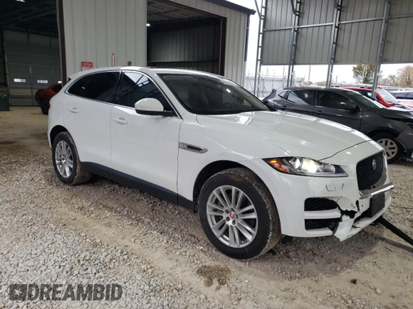 2020 Jaguar F-Pace 30t Prestige with VIN SADCK2GX0LA634806, listed as a Copart auction lot 80572664 with 66,625 mi miles and Salvage Title. Bid and sale history available at DreamBid. Image 4.