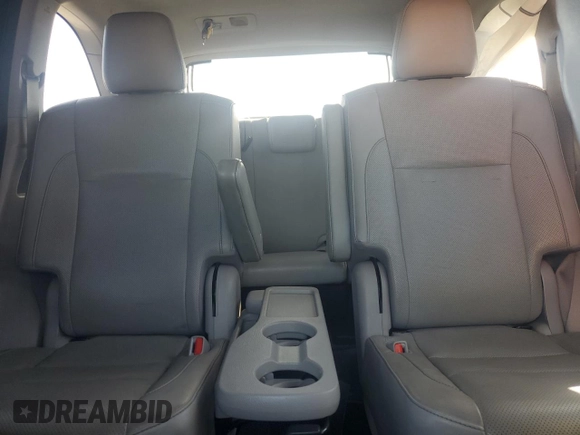2017 Toyota Highlander Limited with VIN 5TDDZRFH4HS373365, listed as a Copart auction lot 61875495 with 90,465 mi miles and Salvage title. Bid and sale history available at DreamBid. Image 10.