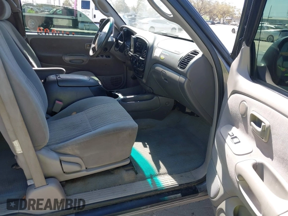 2003 Toyota Tundra SR5 with VIN 5TBBT44183S405902, listed as a IAAI auction lot 41704999 with 220,777 mi miles and . Bid and sale history available at DreamBid. Image 5.
