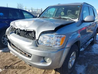 2005 Toyota Sequoia SR5 with VIN 5TDBT44A75S236420, listed as a IAAI auction lot 41296176 with 185,380 mi miles and . Bid and sale history available at DreamBid. Image 13.