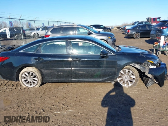 2019 Toyota Avalon XLE with VIN 4T1BZ1FB6KU013940, listed as a IAAI auction lot 42045140 with 67,368 mi miles. Bid and sale history available at carsss.com. Image 14.