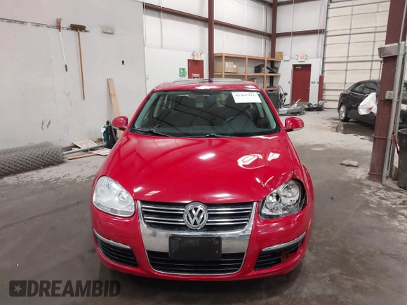 2010 Volkswagen Jetta TDI z VIN 3VWRL7AJ3AM178141, wystawiony jako IAAI lot #41467916 z przebiegiem 225 349 mil mil oraz . Historia ofert i sprzedaży dostępna na DreamBid. Obrazek 12.