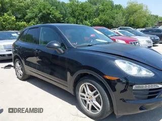 2012 Porsche Cayenne z VIN WP1AA2A26CLA06173, wystawiony jako IAAI lot #42262866 z przebiegiem 179 722 mil mil oraz . Historia ofert i sprzedaży dostępna na DreamBid. Obrazek 14.