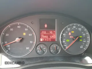 2006 Volkswagen Jetta z VIN 3VWRG81K06M785950, wystawiony jako Copart lot #87218214 z przebiegiem 129 955 mil mil oraz Szkoda całkowita • Salvage title. Historia ofert i sprzedaży dostępna na DreamBid. Obrazek 9.