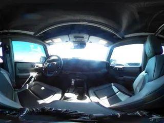 2022 Ford Bronco с VIN 1FMEE5DP8NLB10601, выставлен на аукционе IAAI как лот 37525258 с пробегом Не указан миль и . История ставок и продаж доступна на DreamBid. Изображение 18.